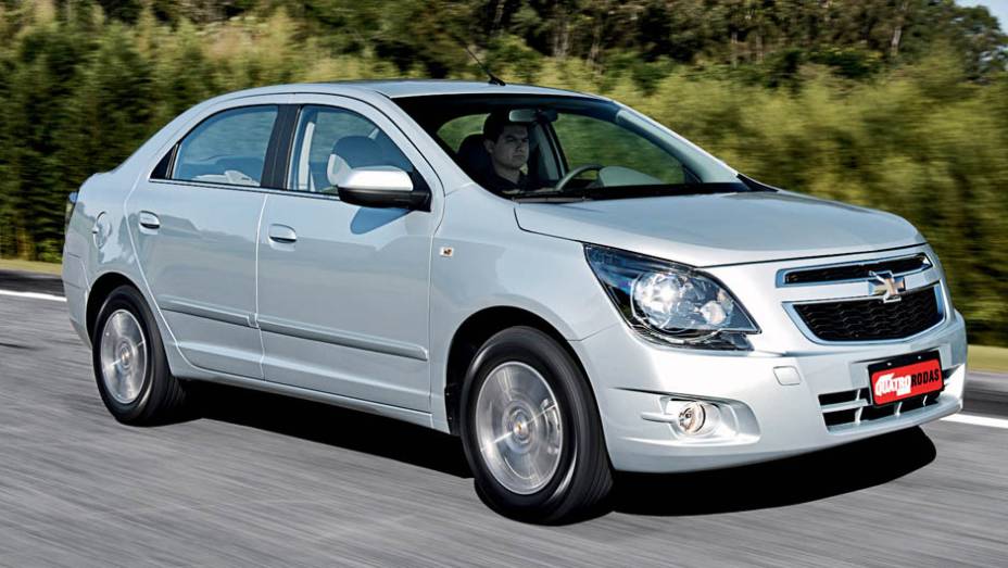 Chevrolet Cobalt: 4/5 | <a href="https://beta-develop.quatrorodas.abril.com.br/noticias/carros-mais-menos-resistentes-alagamentos-731244.shtml" rel="migration">Leia mais</a>