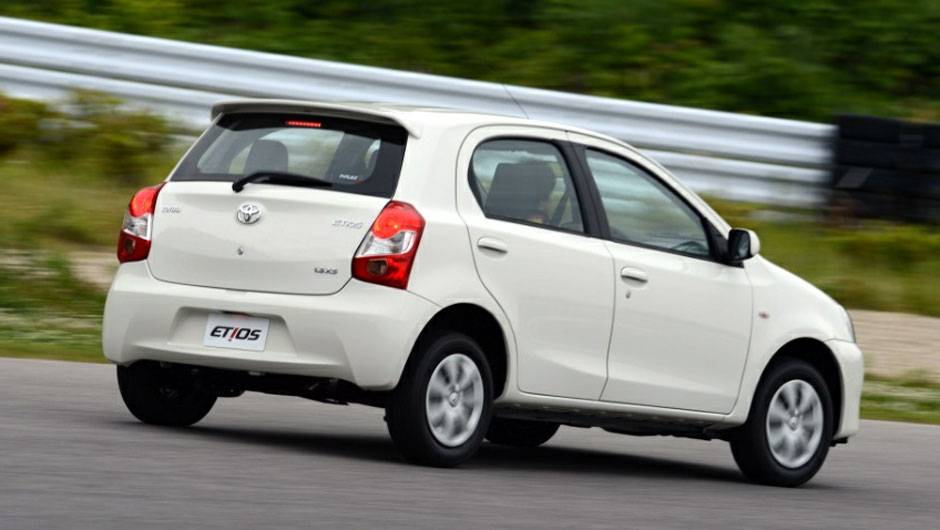 A marca garante ter feito um veículo para os mercados emergentes sem perder a qualidade característica dos modelos Toyota | <a href="https://beta-develop.quatrorodas.abril.com.br/salao-do-automovel/2012/carros/toyota-etios-703992.shtml" rel="migration">Leia mais</a> A marca garante ter feito um veículo para os mercados emergentes sem perder a qualidade característica dos modelos Toyota | <a href="https://beta-develop.quatrorodas.abril.com.br/salao-do-automovel/2012/carros/toyota-etios-703992.shtml" rel="migration">Leia mais</a>