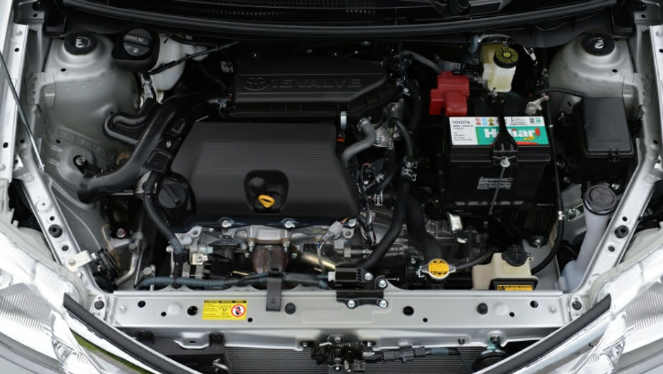 Nada de 1.0: o Etios ter&aacute; op&ccedil;&otilde;es 1.3 e 1.5, ambas com 16 v&aacute;lvulas e flex | <a href="https://beta-develop.quatrorodas.abril.com.br/salao-do-automovel/2012/carros/toyota-etios-703992.shtml" rel="migration">Leia mais</a>