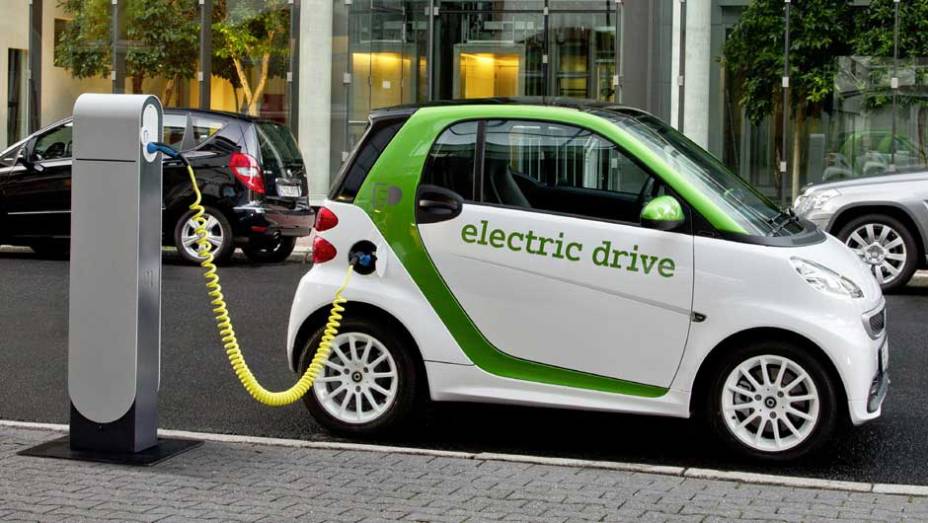 Modelo elétrico plug-in foi criado pela Mercedes Modelo elétrico plug-in foi criado pela Mercedes