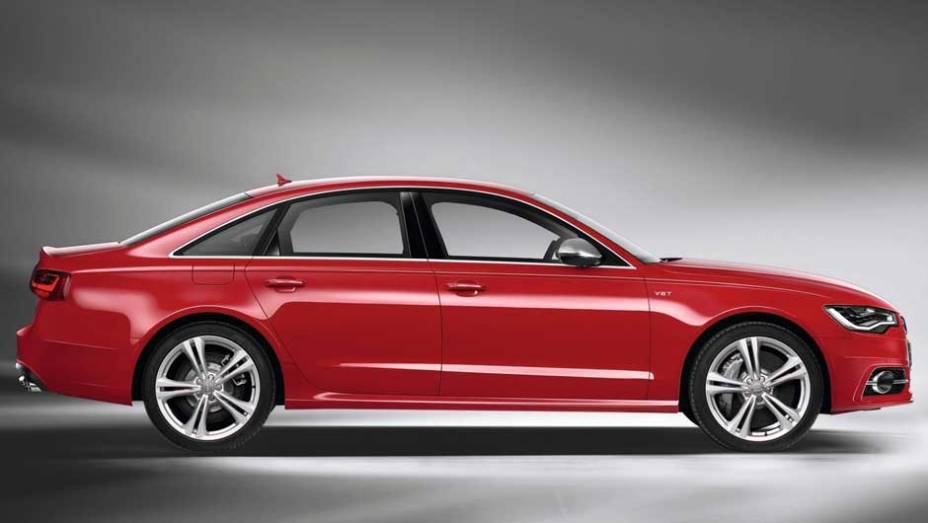 S6 &eacute; equipado com a moderna transmiss&atilde;o S-Tronic de sete marchas