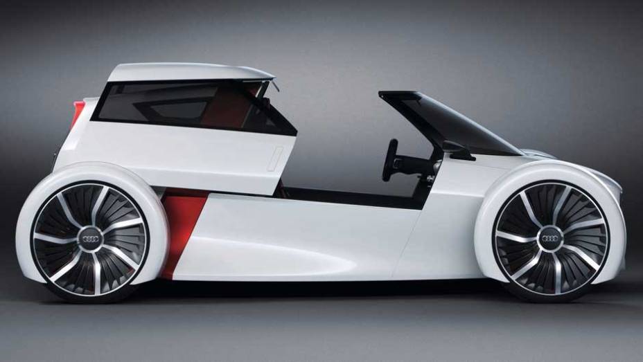 Dois motores el&eacute;tricos e-Tron s&atilde;o alimentados por baterias de &iacute;on-l&iacute;tio
