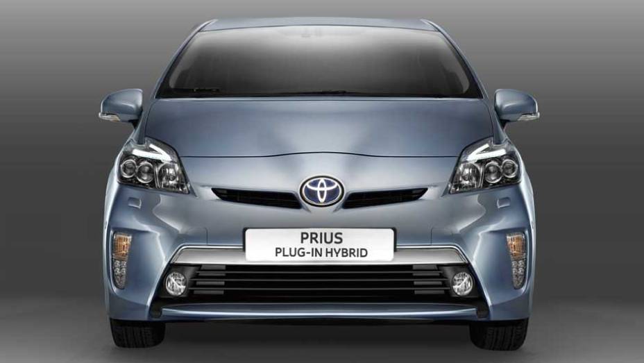 Prius Plug-in é o primeiro híbrido da marca que oferece tecnologia plug-in