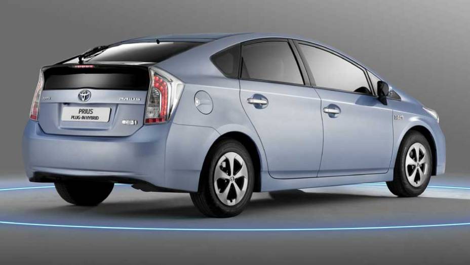 Consumo combinado do motor é de 45 km/l Consumo combinado do motor é de 45 km/l