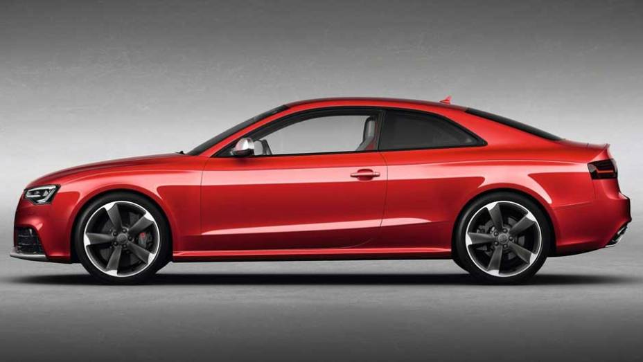 RS5 acelera de 0 a 100 kkm/h em apenas 4,6 segundos RS5 acelera de 0 a 100 kkm/h em apenas 4,6 segundos