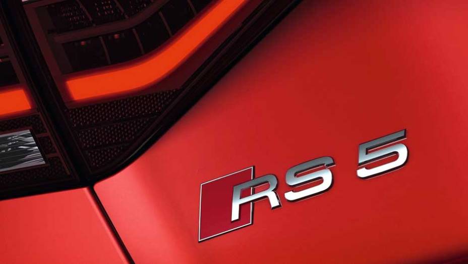 RS5 ganhou nova grade, novos faróis LEDs e rodas redesenhadas RS5 ganhou nova grade, novos faróis LEDs e rodas redesenhadas