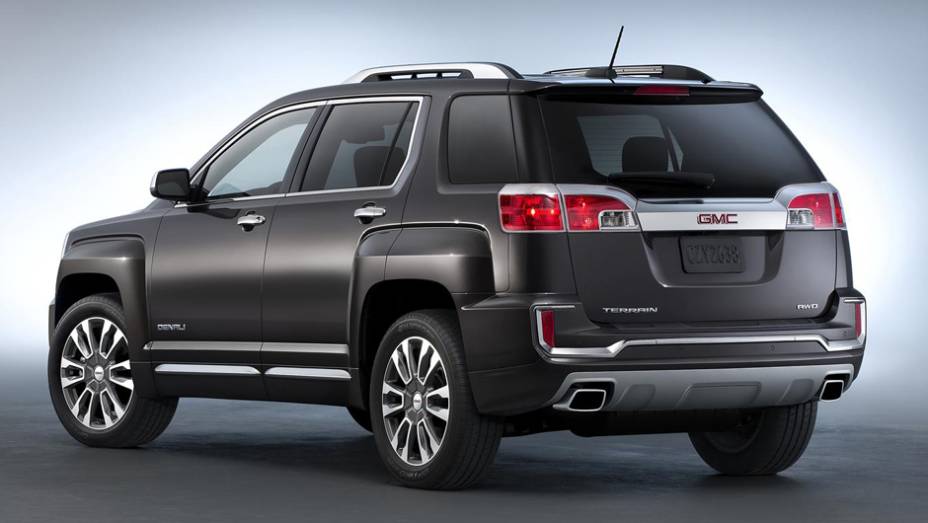 Luxo é presente e carro chegará ao mercado no outono dos Estados Unidos | <a href="https://beta-develop.quatrorodas.abril.com.br/noticias/saloes/new-york-2015/gmc-revela-terrain-2016-reestilizada-852111.shtml" target="_blank" rel="migration">Leia mais</a>