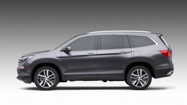 O SUV foi renovado em sintonia com a identidade visual da Honda | <a href="https://beta-develop.quatrorodas.abril.com.br/noticias/fabricantes/honda-divulga-imagens-pilot-2016-835540.shtml" rel="migration">Leia mais</a> O SUV foi renovado em sintonia com a identidade visual da Honda | <a href="https://beta-develop.quatrorodas.abril.com.br/noticias/fabricantes/honda-divulga-imagens-pilot-2016-835540.shtml" rel="migration">Leia mais</a>