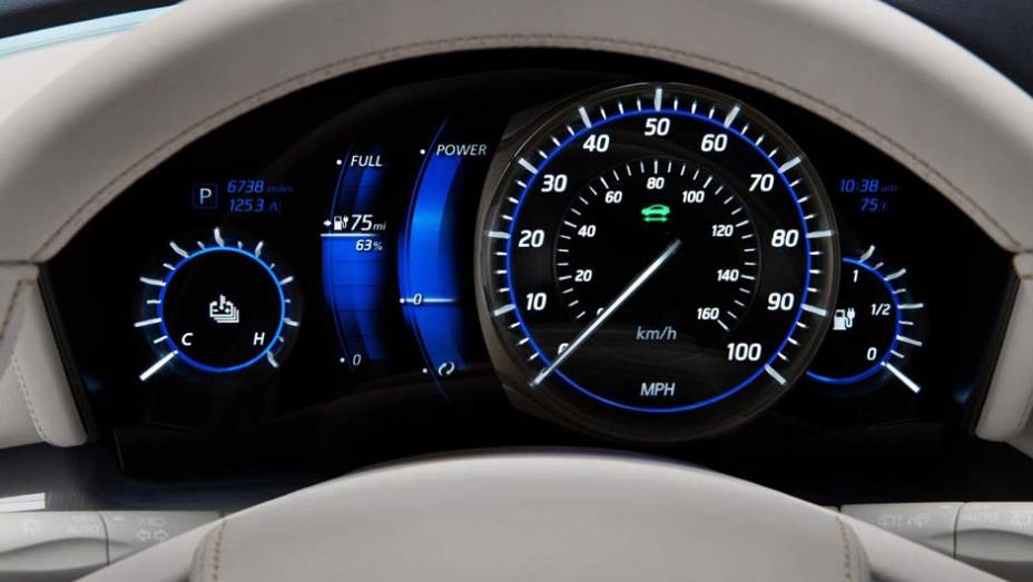 No painel, o motorista tem acesso a várias informações, como a autonomia da bateria de íon-lítio | <a href="https://beta-develop.quatrorodas.abril.com.br/saloes/nova-york/2012/infiniti-le-681440.shtml" rel="migration">Leia mais</a> No painel, o motorista tem acesso a várias informações, como a autonomia da bateria de íon-lítio | <a href="https://beta-develop.quatrorodas.abril.com.br/saloes/nova-york/2012/infiniti-le-681440.shtml" rel="migration">Leia mais</a>