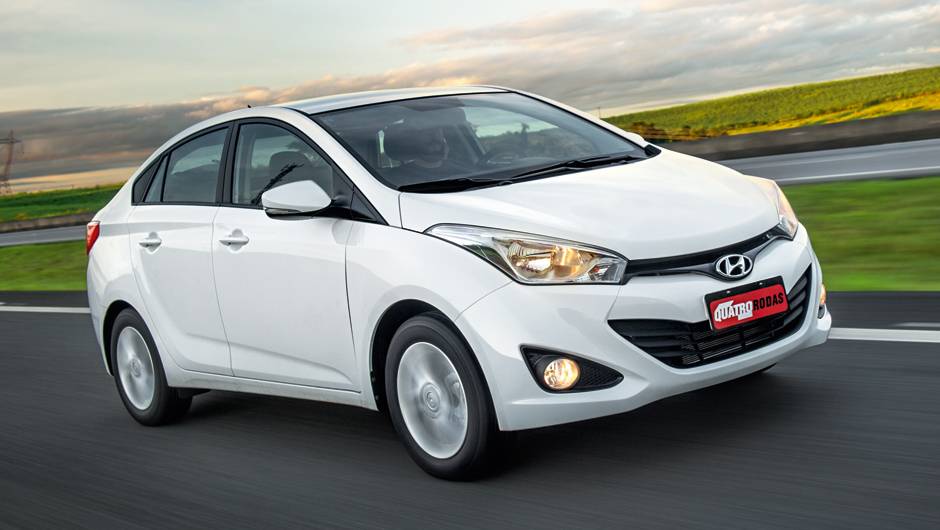 M&eacute;dios: Hyundai HB20S 1.0 12V Flex - 9,2 km/l etanol - 13,2 km/l gasolina | <a href="https://beta-develop.quatrorodas.abril.com.br/noticias/mercado/inmetro-divulga-ranking-2015-programa-etiquetagem-veicular-827512.shtml" rel="migration">Leia mais</a>