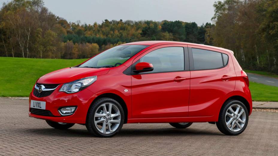 Vauxhall Viva, apenas o nome e logos mudam em relação ao Opel Karl | <a href="https://beta-develop.quatrorodas.abril.com.br/noticias/saloes/genebra-2015/opel-lanca-karl-europa-819122.shtml" rel="migration">Leia mais</a>