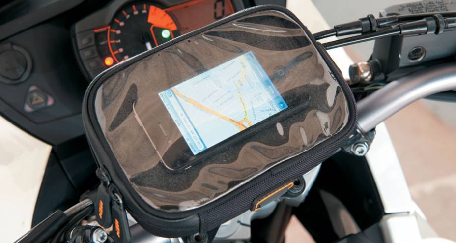 Na Special Edition, bolsa para GPS à frente