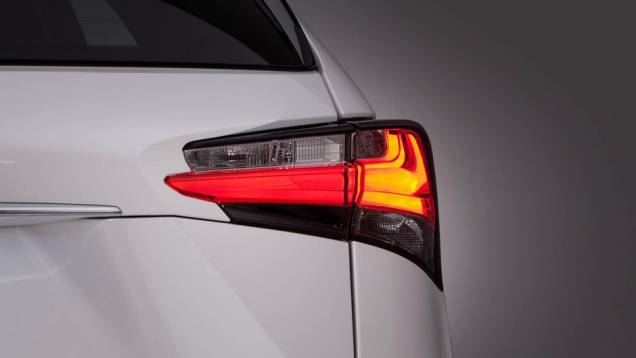 Lanterna traseira do NX | <a href="https://beta-develop.quatrorodas.abril.com.br/noticias/saloes/pequim-2014/lexus-revela-crossover-nx-2015-pequim-780341.shtml" rel="migration">Leia mais</a> Lanterna traseira do NX | <a href="https://beta-develop.quatrorodas.abril.com.br/noticias/saloes/pequim-2014/lexus-revela-crossover-nx-2015-pequim-780341.shtml" rel="migration">Leia mais</a>