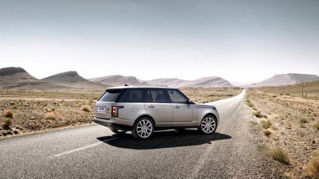Novo Land Rover Range Rover custará o equivalente a R$ 229.500 no Reino Unido | <a href="https://beta-develop.quatrorodas.abril.com.br/noticias/mercado/land-rover-ranger-rover-custara-r-229-000-r-u-700829.shtml" target="_blank" rel="migration">Leia mais</a> Novo Land Rover Range Rover custará o equivalente a R$ 229.500 no Reino Unido | <a href="https://beta-develop.quatrorodas.abril.com.br/noticias/mercado/land-rover-ranger-rover-custara-r-229-000-r-u-700829.shtml" target="_blank" rel="migration">Leia mais</a>