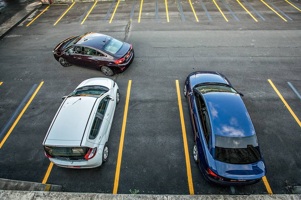Fim da baliza: veja os carros que estacionam sozinhos mais baratos do Brasil