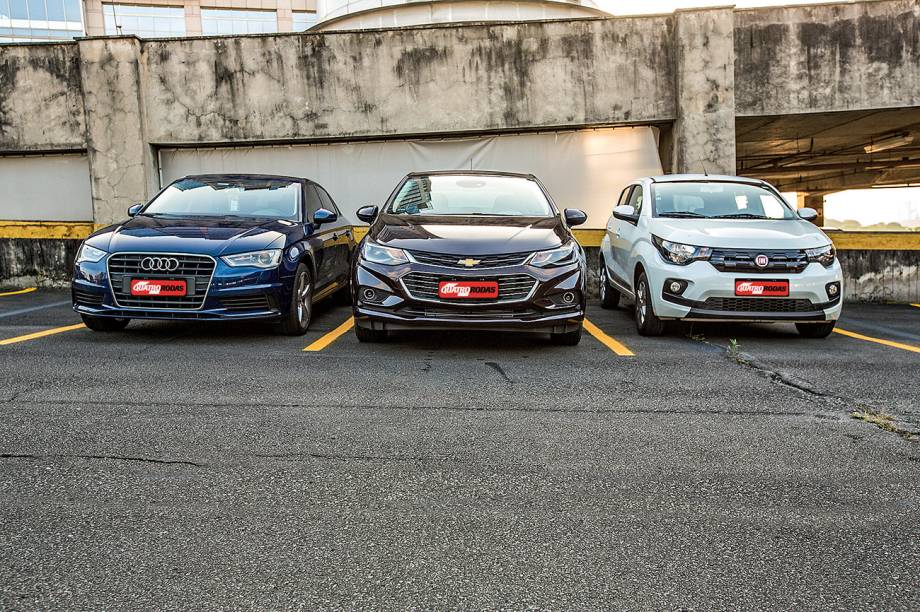 Em nosso teste, o carro parou com distância igual em relação aos vizinhos