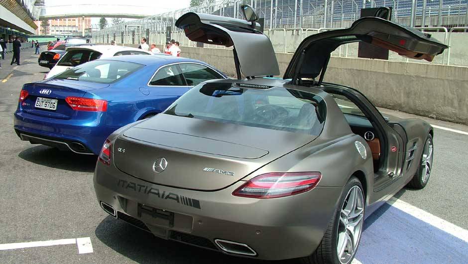 Carros da Mercedes no QRX 2011
