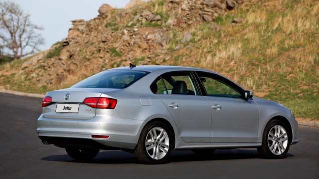 Em breve ele ser&aacute; feito na f&aacute;brica da Anchieta, em S&atilde;o Paulo, mas por enquanto segue importado do M&eacute;xico - <a href="https://beta-develop.quatrorodas.abril.com.br/noticias/fabricantes/vw-lanca-novos-jetta-touareg-840644.shtml" rel="migration">Leia mais</a>