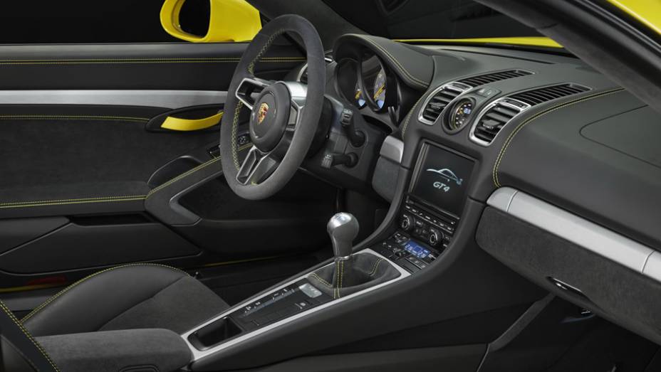 Pre&ccedil;os come&ccedil;am em US$ 84.600 nos Estados Unidos e vendas iniciam em mar&ccedil;o | <a href="https://beta-develop.quatrorodas.abril.com.br/noticias/fabricantes/porsche-lanca-novo-cayman-gt4-832160.shtml" rel="migration">Leia mais</a>