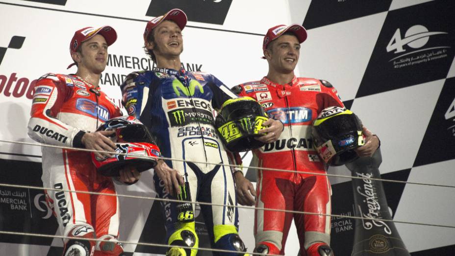 Confira o melhor da Moto GP 2015, etapa do Qatar | <a href="https://beta-develop.quatrorodas.abril.com.br/moto/noticias/rossi-show-fatura-moto-gp-qatar-852000.shtml" rel="migration">Leia mais</a>