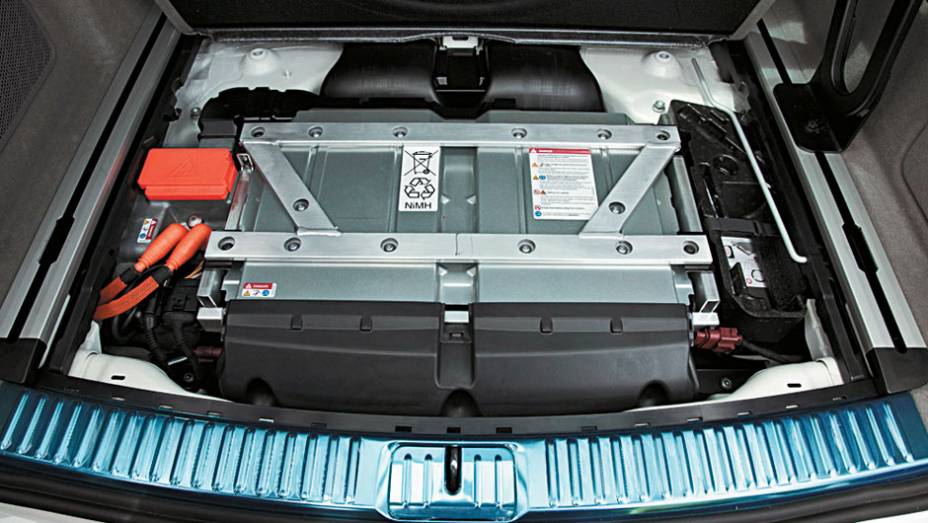... ao V6 geram at&eacute; 380 cv de pot&ecirc;ncia