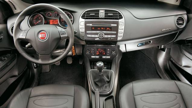 O estilo é bonito e o acabamento interno, de boa qualidade O estilo é bonito e o acabamento interno, de boa qualidade