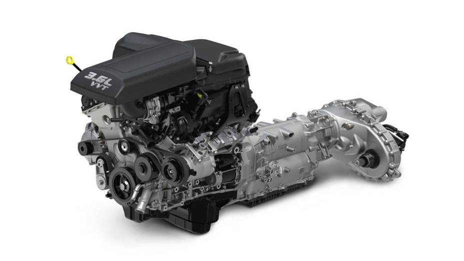 Motor 3.6 litros &eacute; a vers&atilde;o de entrada | <a href="https://beta-develop.quatrorodas.abril.com.br/noticias/saloes/detroit-2015/ram-revela-picape-1500-rebel-2015-825402.shtml" rel="migration">Leia mais</a>
