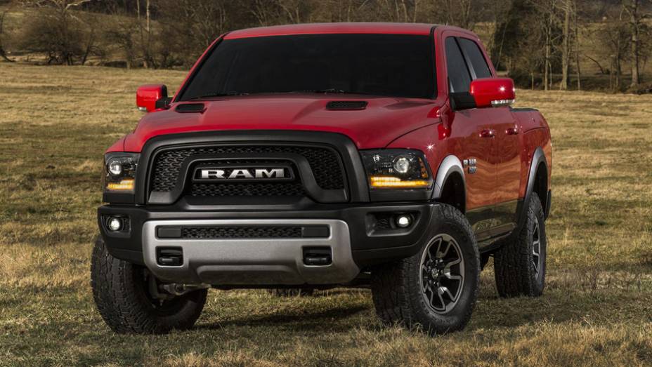 Ram Rebel 1500 2015 | <a href="https://beta-develop.quatrorodas.abril.com.br/noticias/saloes/detroit-2015/ram-revela-picape-1500-rebel-2015-825402.shtml" rel="migration">Leia mais</a>