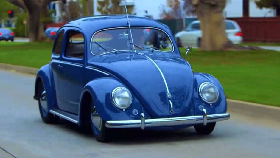 O primeiro episódio mostra um Volkswagen fabricado em 1952, equipado com um motor de 25 cv; o entrevistado é Larry David | <a href="https://beta-develop.quatrorodas.abril.com.br/noticias/entretenimento/jerry-seinfeld-estrela-talk-show-carros-antigos-704985.shtml" rel="migration">Leia ma</a> O primeiro episódio mostra um Volkswagen fabricado em 1952, equipado com um motor de 25 cv; o entrevistado é Larry David | <a href="https://beta-develop.quatrorodas.abril.com.br/noticias/entretenimento/jerry-seinfeld-estrela-talk-show-carros-antigos-704985.shtml" rel="migration">Leia ma</a>