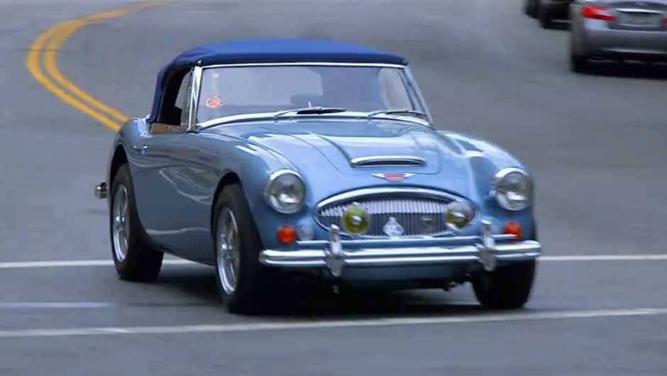 No segundo epis&oacute;dio, a estrela &eacute; um Austin Healey 3000 1967, um dos esportivo ingleses mais belos da hist&oacute;ria; quem acompanha o Austin &eacute; o tamb&eacute;m brit&acirc;nico Ricky Gervais | <a href="https://beta-develop.quatrorodas.abril.com.br/noticias/entretenimento/jerry-seinfeld-estr" rel="migration"></a>