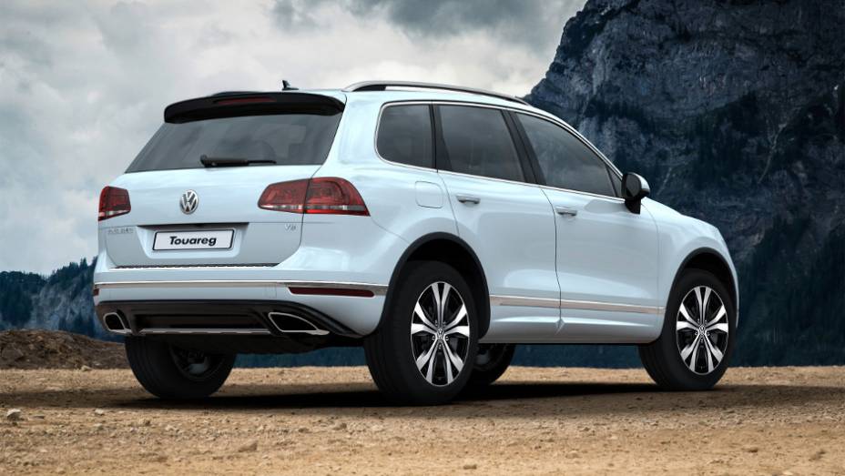 Quem vê cara, não vê coração. Touareg manteve o visual, mas ganhou em conteúdo - <a href="https://beta-develop.quatrorodas.abril.com.br/noticias/fabricantes/vw-lanca-novos-jetta-touareg-840644.shtml" rel="migration">Leia mais</a>