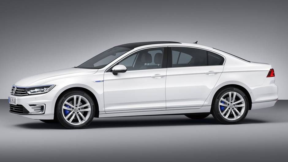Carro é baseado na oitava geração do sedã | <a href="https://beta-develop.quatrorodas.abril.com.br/noticias/saloes/paris-2014/vw-apresenta-passat-gte-802784.shtml" rel="migration">Leia mais</a> Carro é baseado na oitava geração do sedã | <a href="https://beta-develop.quatrorodas.abril.com.br/noticias/saloes/paris-2014/vw-apresenta-passat-gte-802784.shtml" rel="migration">Leia mais</a>