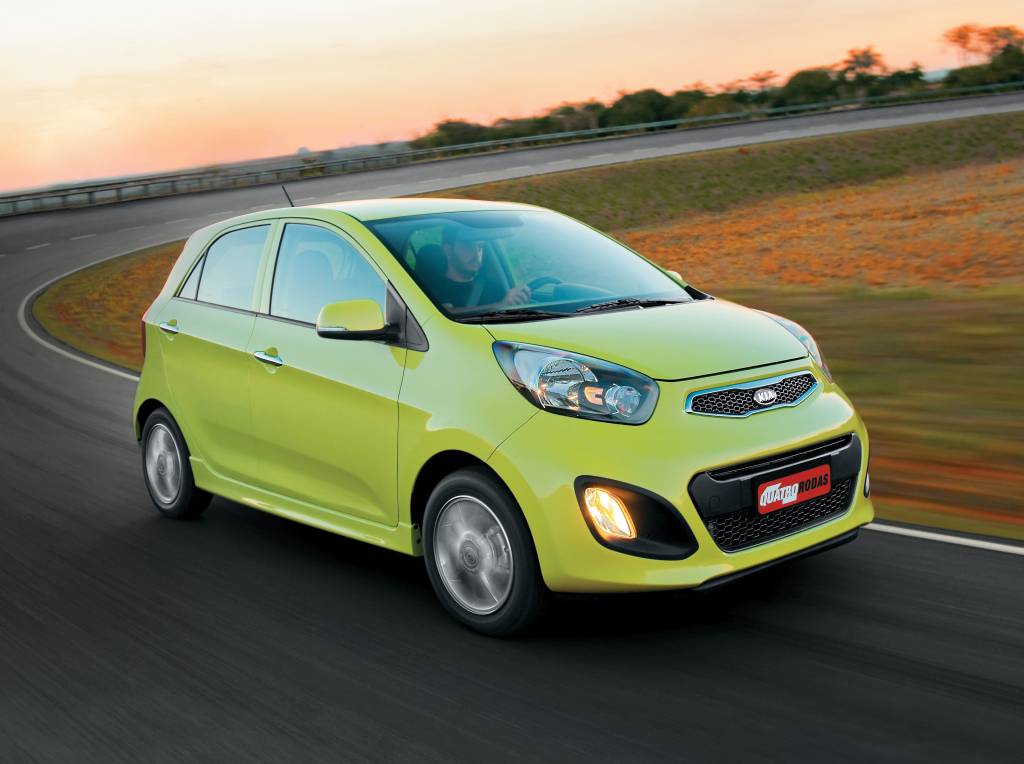 Kia Picanto usado é opção de carro automático econômico e barato