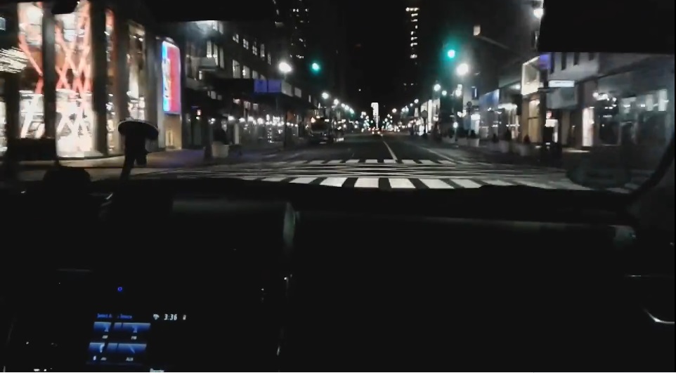 Motorista pega 240 faróis verdes em sequência em Nova York