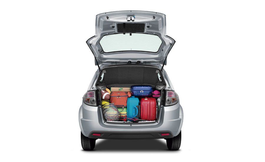 O que é mais seguro: carga pesada no porta-malas ou no reboque?