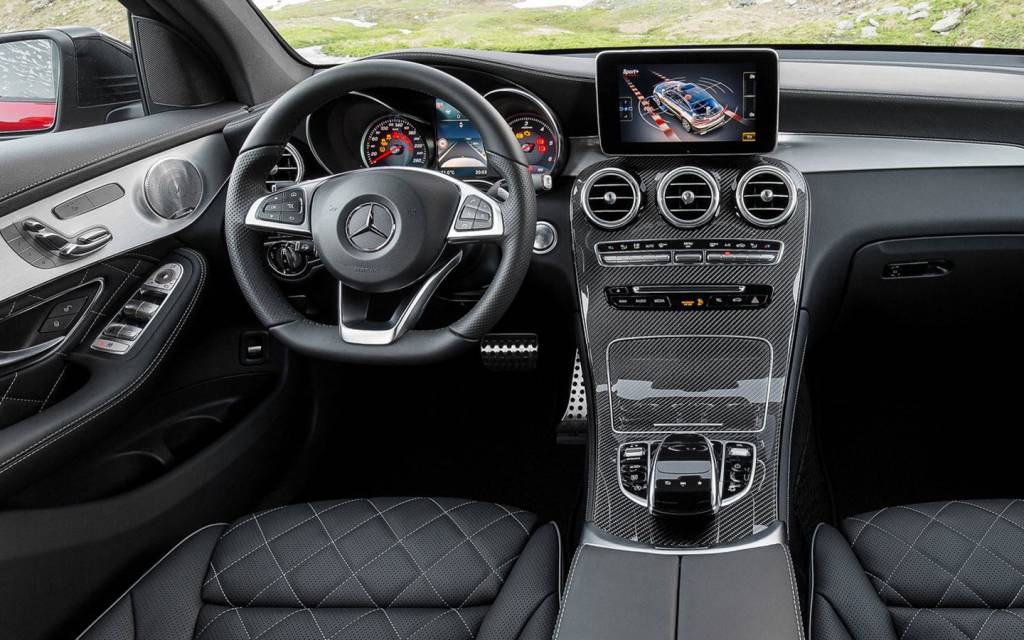 Mercedes-Benz GLC Coupé (interior) Mercedes-Benz GLC Coupé (interior)
