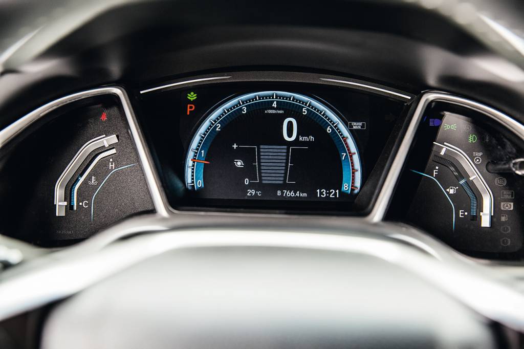 Honda Civic Touring Painel digital é exclusividade do Touring