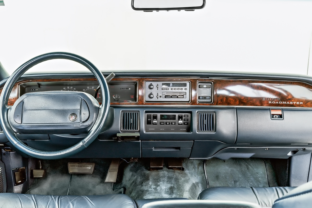 Alavanca de transmiss&atilde;o &eacute; na coluna de dire&ccedil;&atilde;o