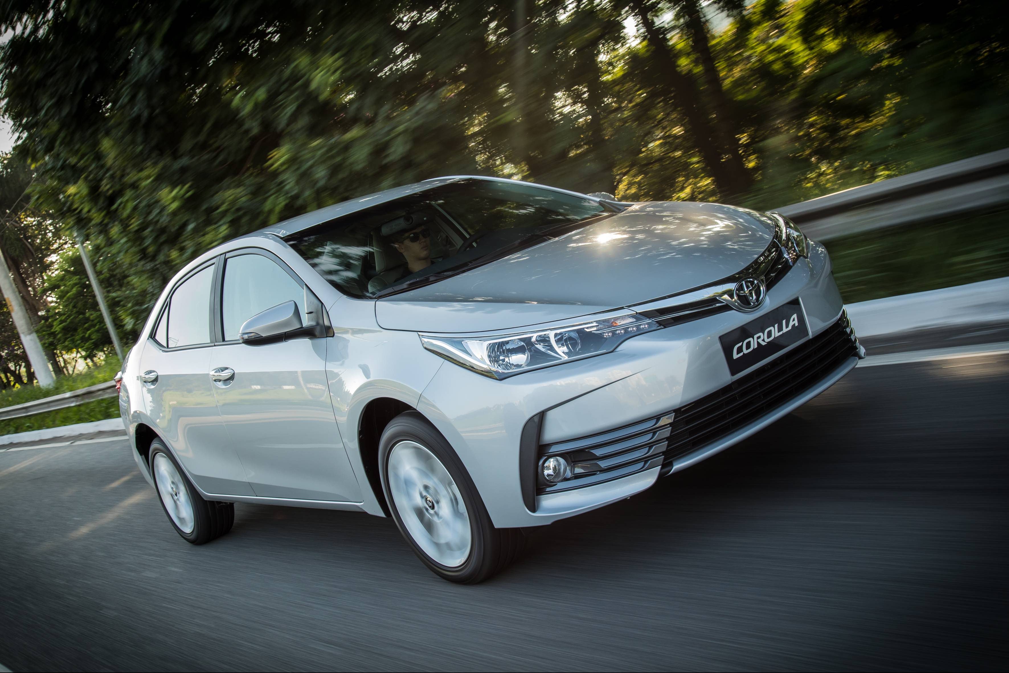 Corolla 2018 XEi 1