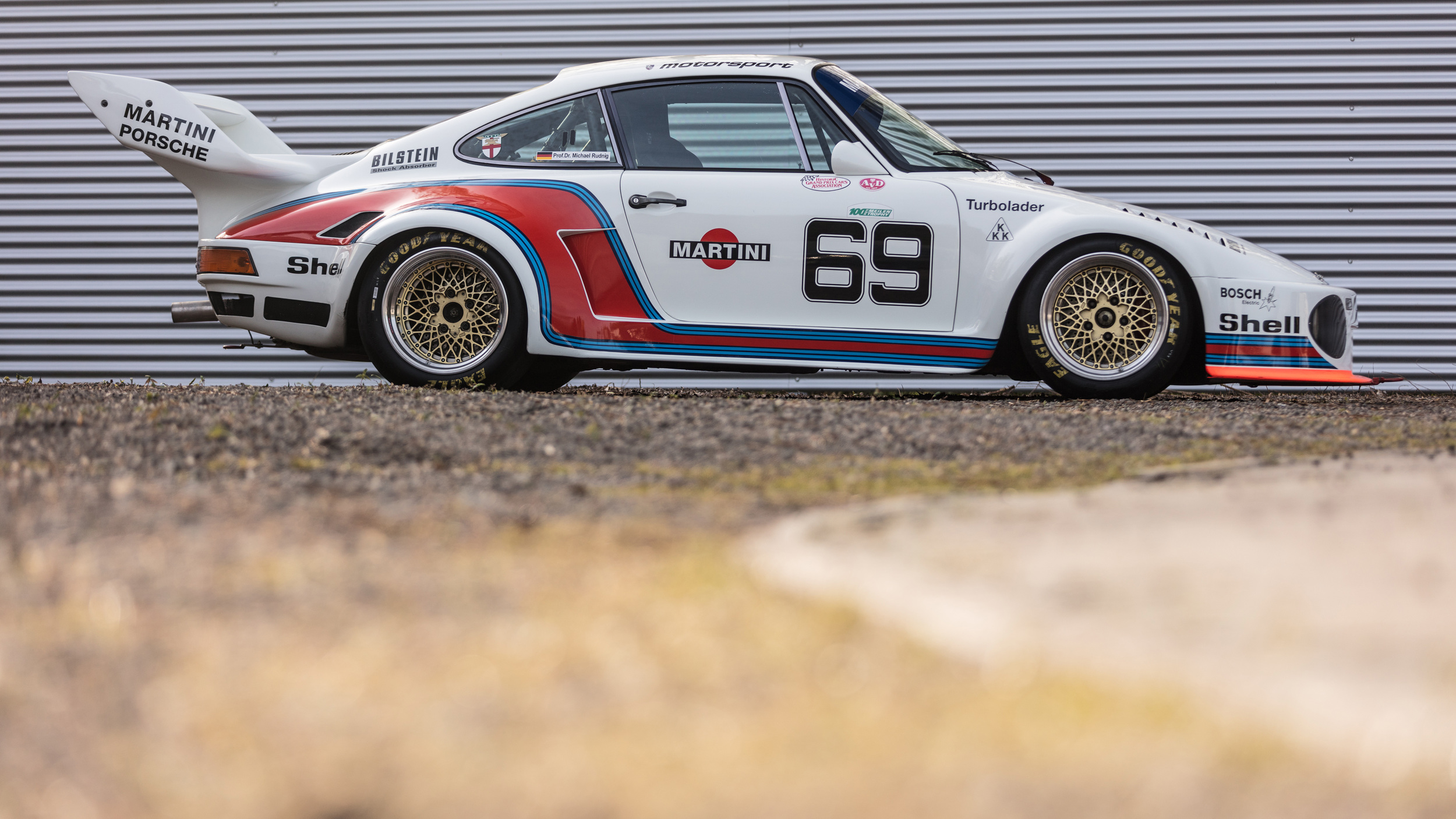 Porsche e Kombi Martini 1