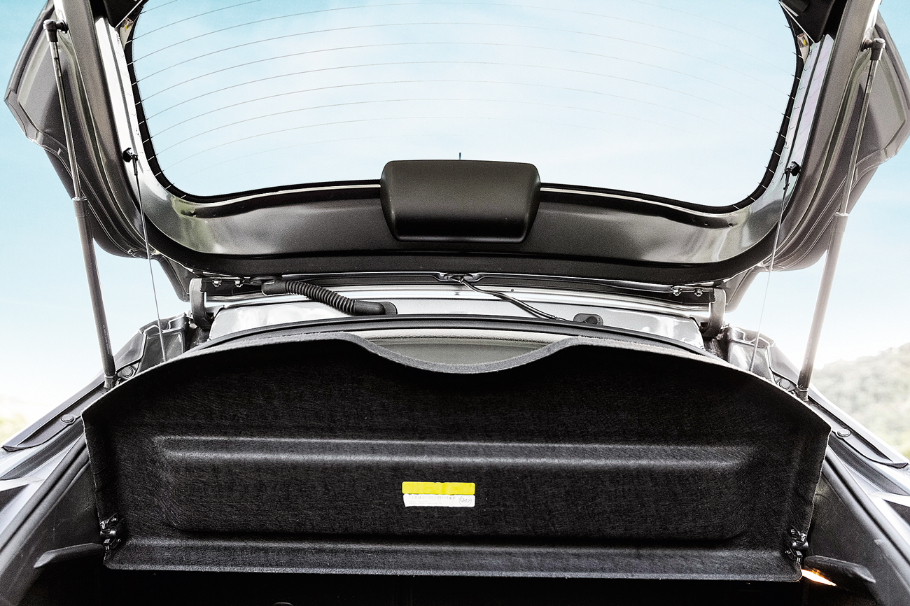 Tampa do porta-malas tamb&eacute;m emite ru&iacute;dos