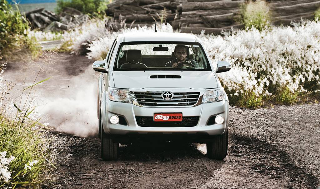 Toyota Hilux de 7ª geração antecipou revolução das picapes médias