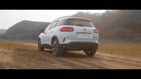 Como funciona a nova suspensão hidráulica do Citroën C5 Aircross?