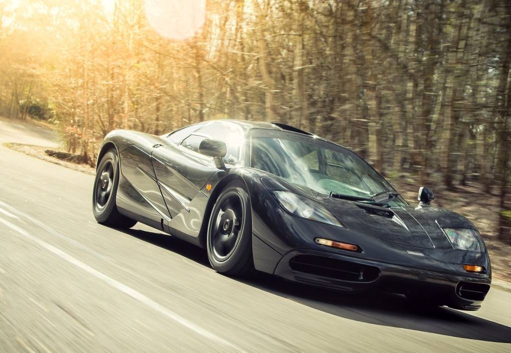McLaren_F1_Dianteira_Movimento