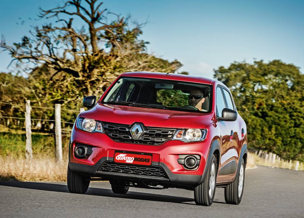 Vão livre de 18 cm aproxima o Kwid dos SUVs de maior porte