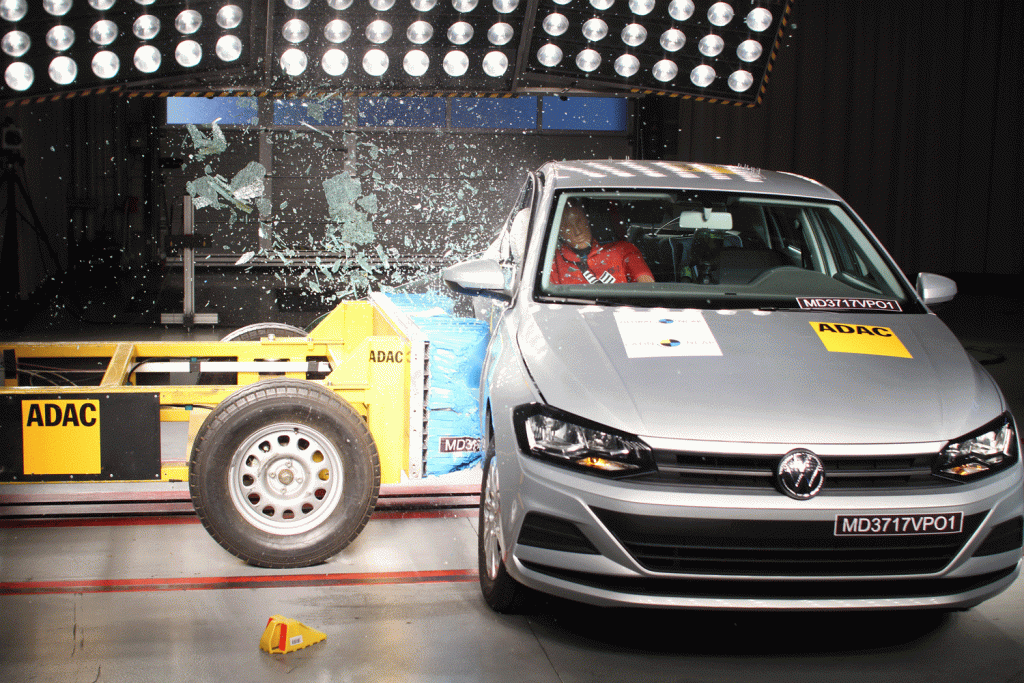 Novo Polo e Toyota Corolla recebem 5 estrelas no Latin NCAP