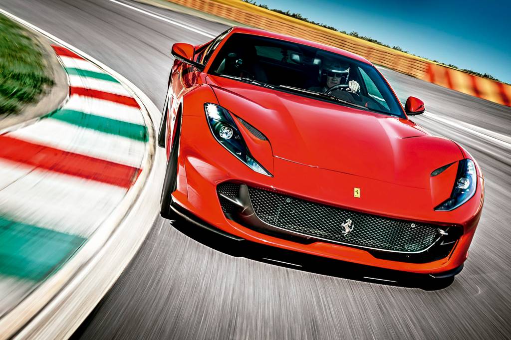 Impressões: Ferrari 812 Superfast