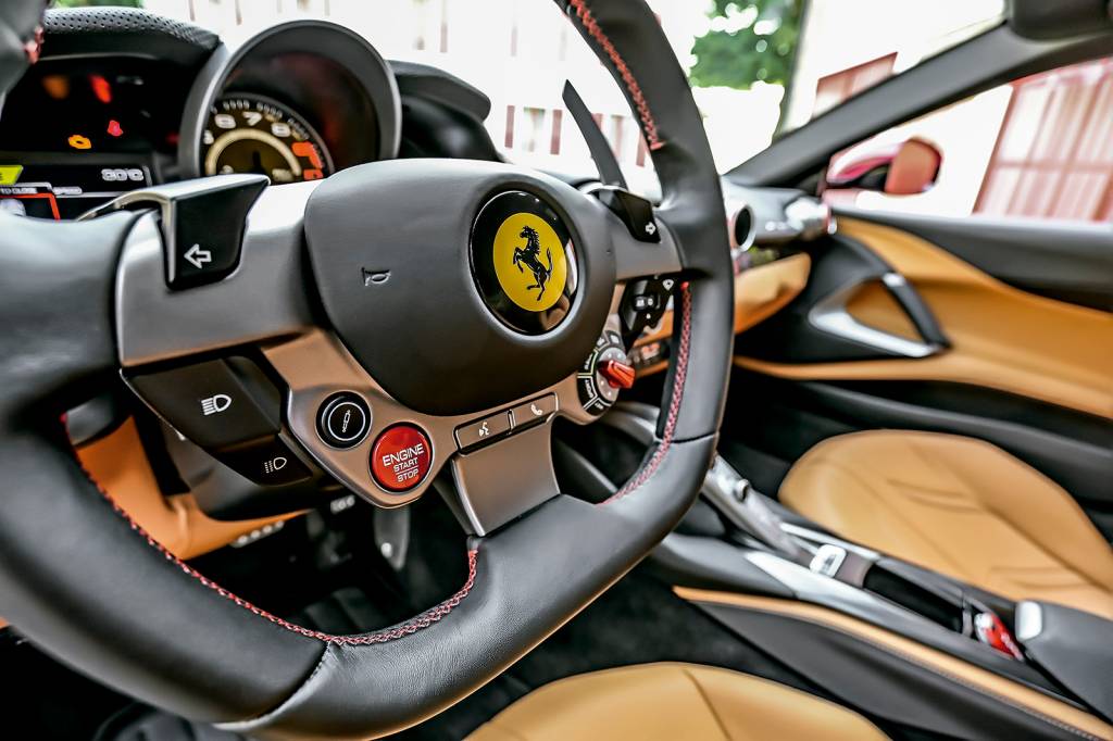 Impressões: Ferrari 812 Superfast