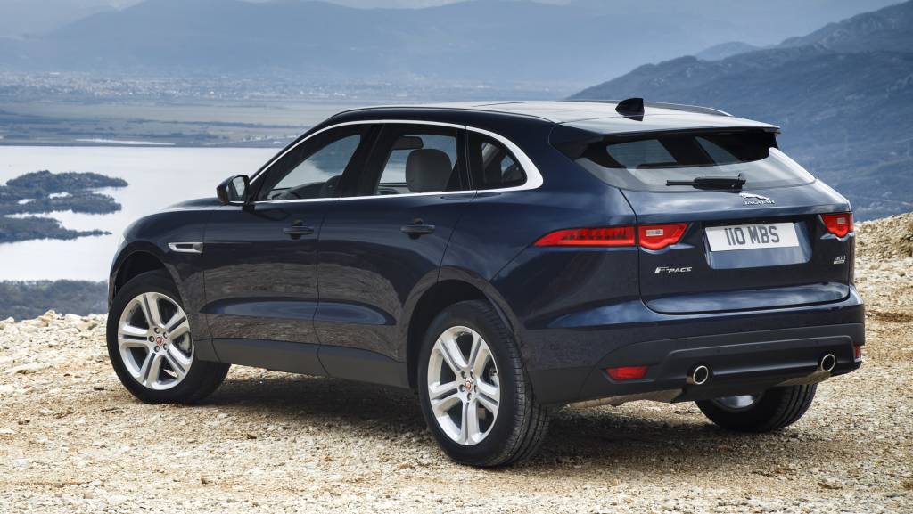 Jaguar f-pace 2.0 ingenium (3)