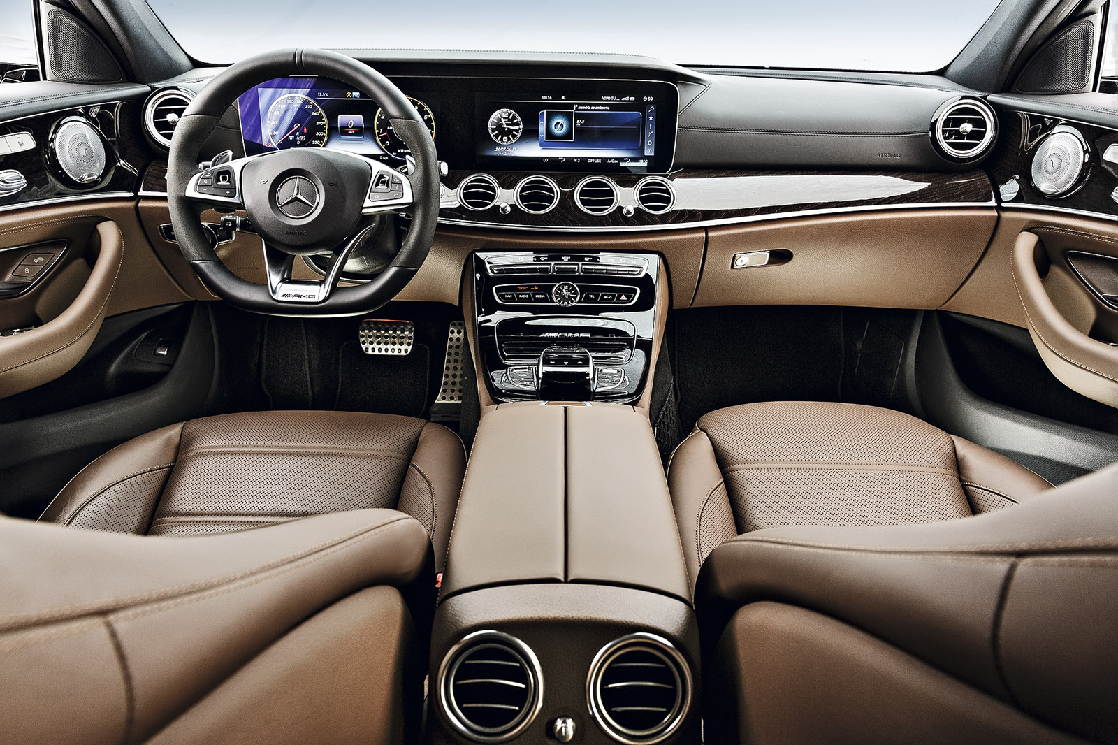 Comparativo: Mercedes-AMG E63 S x Audi RS 7